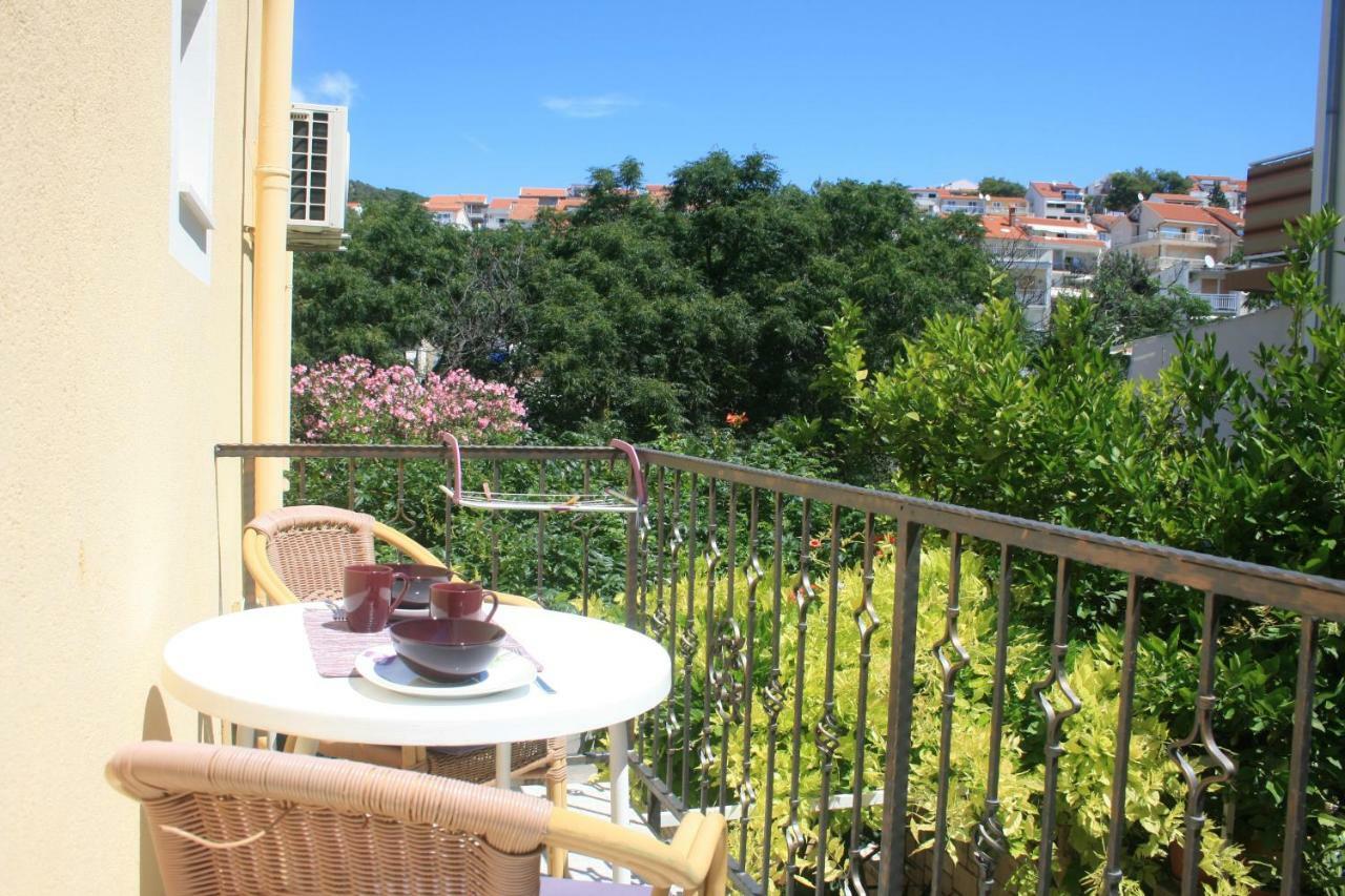 Villa Marinesa Хвар Екстериор снимка